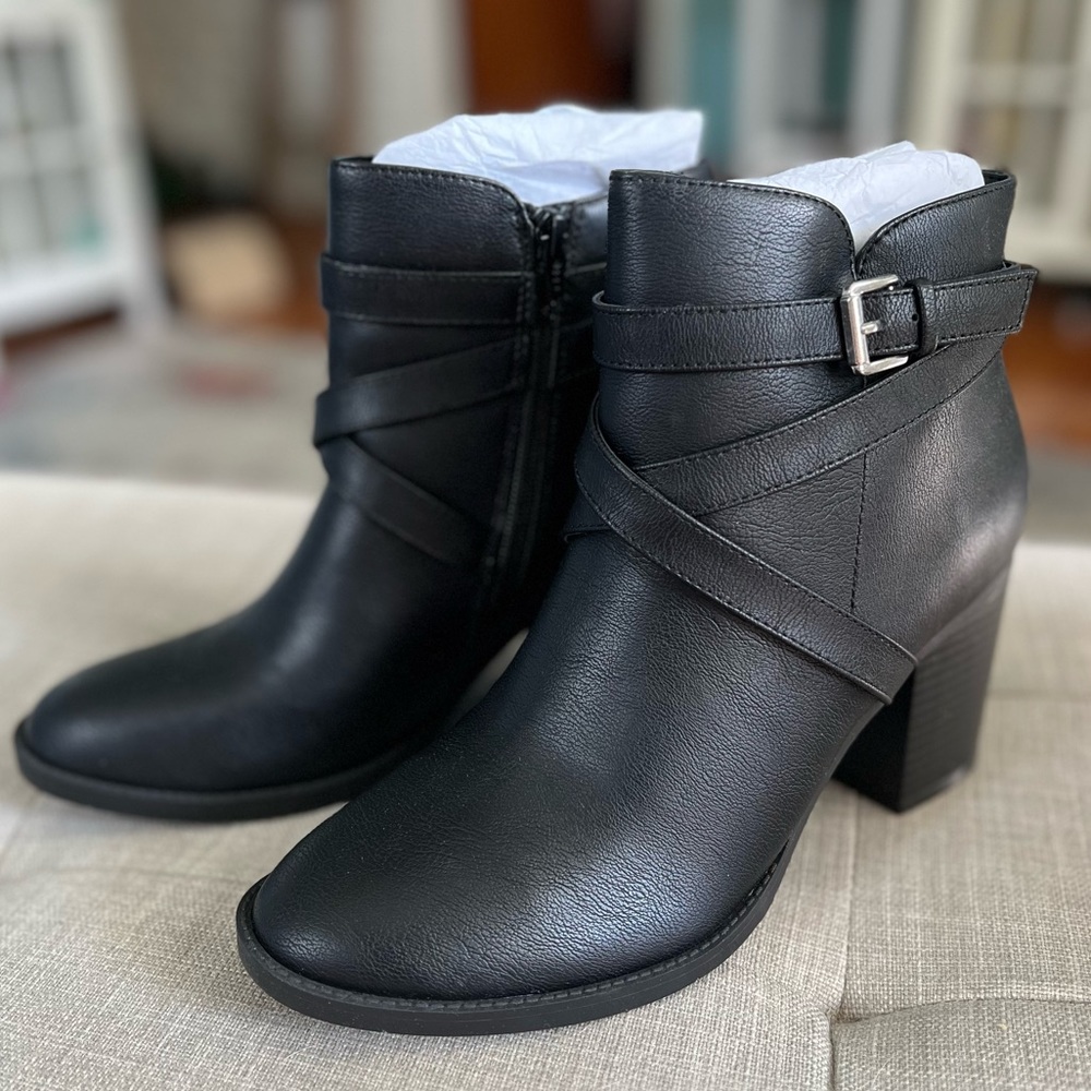 NWT Style & Co Faux Leather Booties